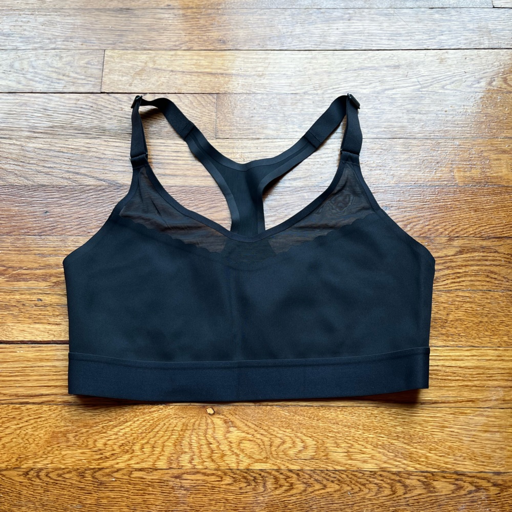 Victoria’s Secret | Black Sports Bra